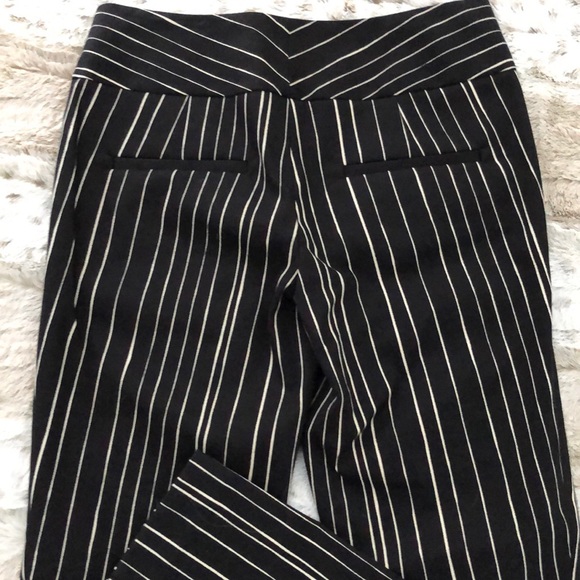 Alice + Olivia NWOT Black and White Striped Pants! - Picture 4 of 5